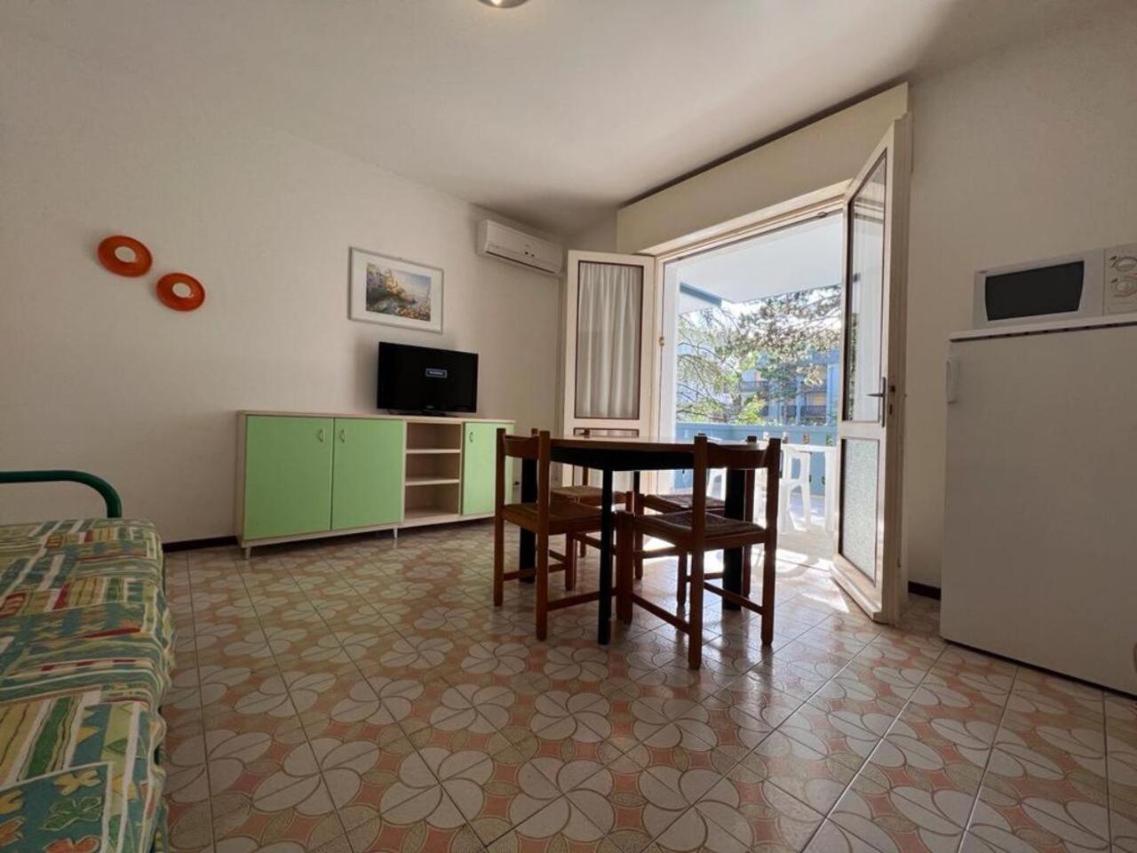 Condominio Ivelca Lignano Sabbiadoro Exterior foto